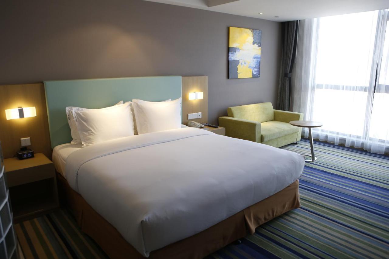 Holiday Inn Express Yingkou Onelong Plaza By Ihg Gaizhou Buitenkant foto