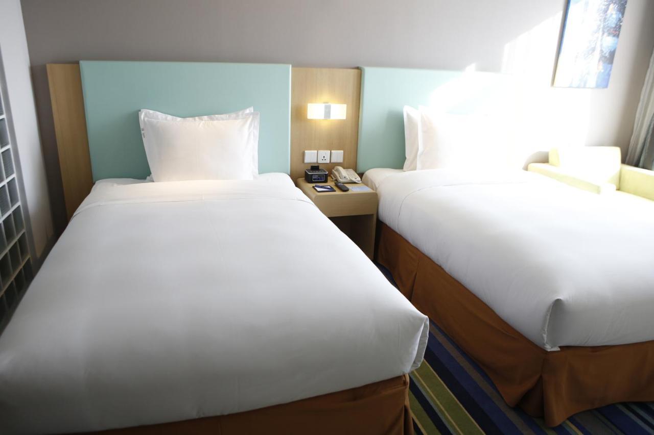 Holiday Inn Express Yingkou Onelong Plaza By Ihg Gaizhou Buitenkant foto