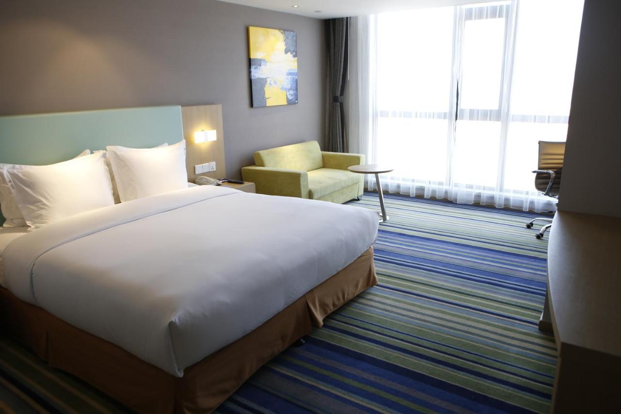 Holiday Inn Express Yingkou Onelong Plaza By Ihg Gaizhou Buitenkant foto